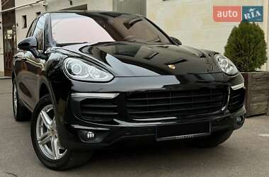 Позашляховик / Кросовер Porsche Cayenne 2015 в Одесі