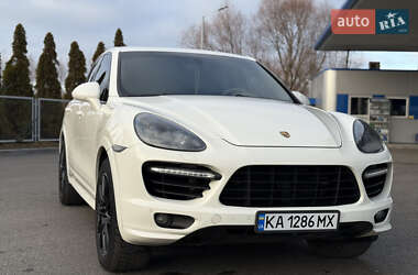 Внедорожник / Кроссовер Porsche Cayenne 2011 в Смеле