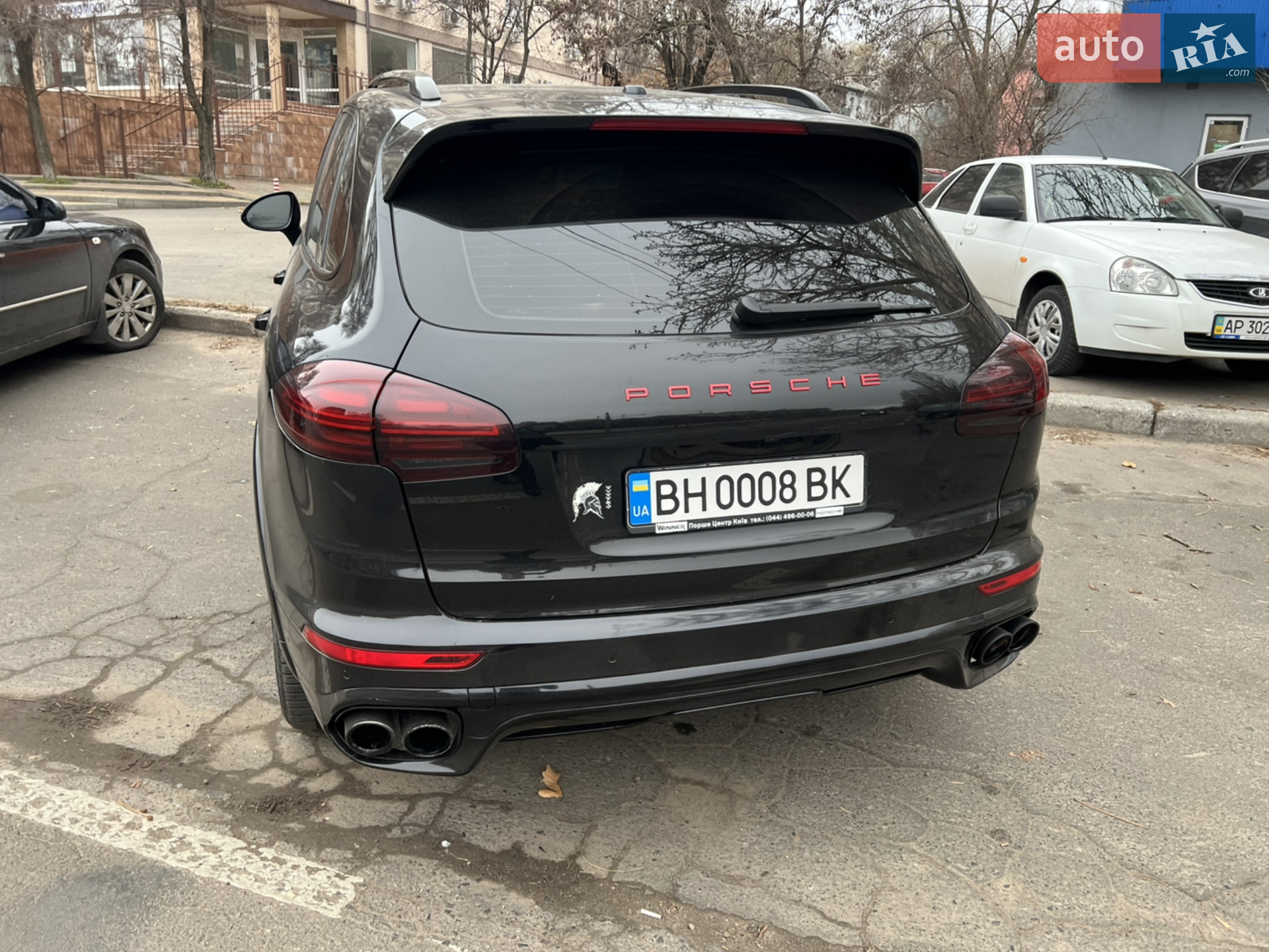 2016 Porsche Cayenne - мініатюра 3