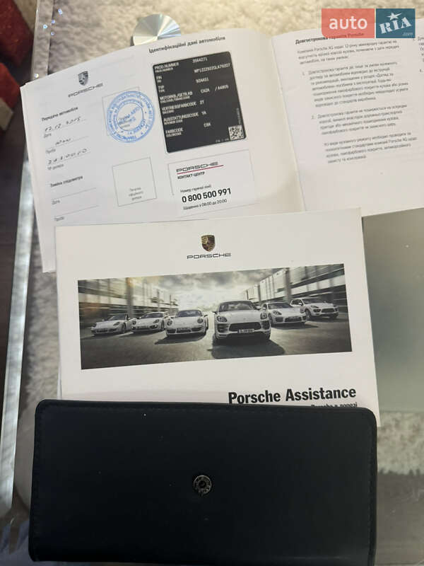 Позашляховик / Кросовер Porsche Cayenne 2015 в Луцьку