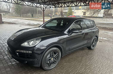 Позашляховик / Кросовер Porsche Cayenne 2012 в Стрию