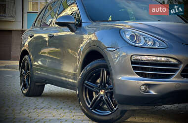 Позашляховик / Кросовер Porsche Cayenne 2013 в Івано-Франківську