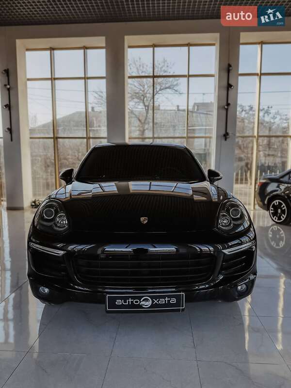 Porsche Cayenne 2016