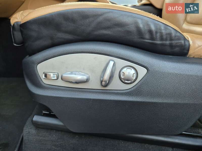 Внедорожник / Кроссовер Porsche Cayenne 2015 в Тернополе