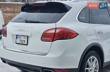 Позашляховик / Кросовер Porsche Cayenne 2012 в Львові