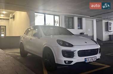 Позашляховик / Кросовер Porsche Cayenne 2013 в Києві