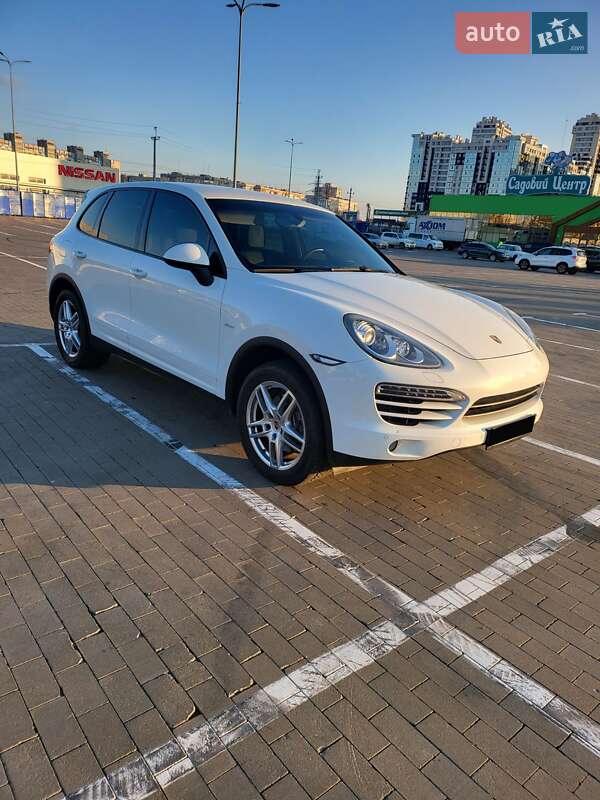 Внедорожник / Кроссовер Porsche Cayenne 2013 в Одессе