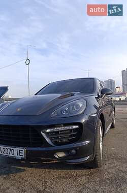 Позашляховик / Кросовер Porsche Cayenne 2013 в Києві