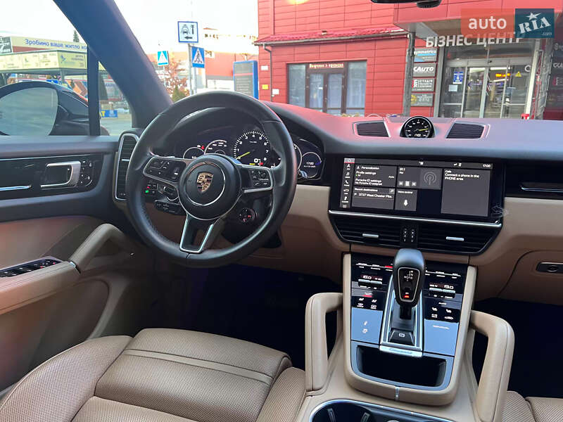 Позашляховик / Кросовер Porsche Cayenne 2019 в Львові