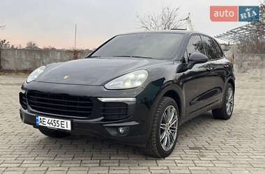 Позашляховик / Кросовер Porsche Cayenne 2015 в Дніпрі