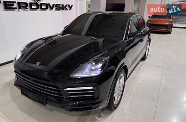 Позашляховик / Кросовер Porsche Cayenne 2021 в Одесі