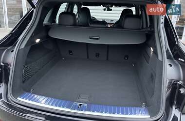 Внедорожник / Кроссовер Porsche Cayenne 2022 в 