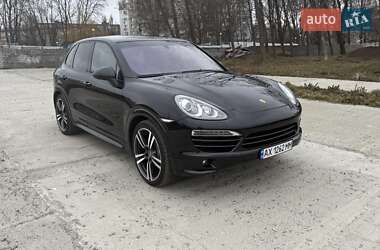 Внедорожник / Кроссовер Porsche Cayenne 2012 в 