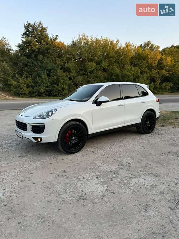 Porsche Cayenne 2016