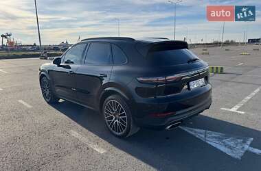 Позашляховик / Кросовер Porsche Cayenne 2018 в Львові