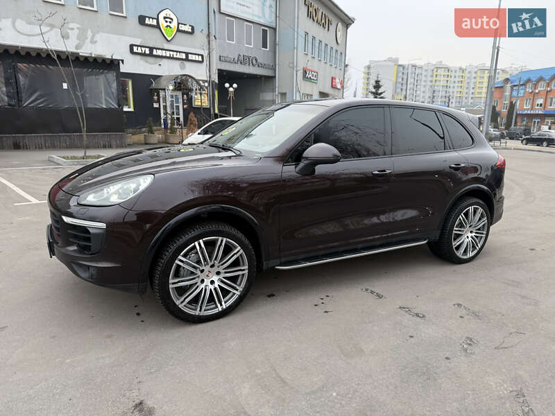 Позашляховик / Кросовер Porsche Cayenne 2014 в Вінниці