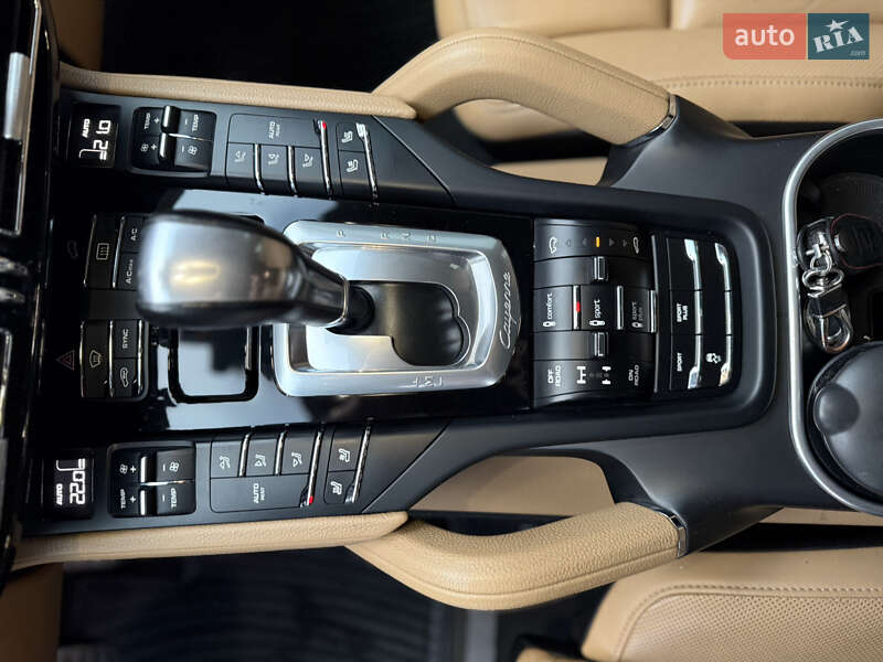 Позашляховик / Кросовер Porsche Cayenne 2014 в Вінниці