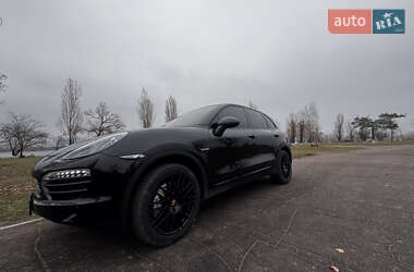 Внедорожник / Кроссовер Porsche Cayenne 2014 в Каменском