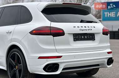 Позашляховик / Кросовер Porsche Cayenne 2016 в Києві