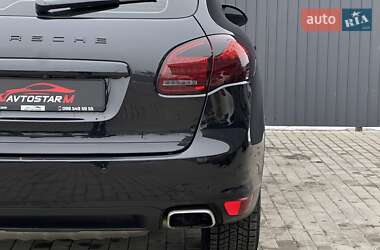 Внедорожник / Кроссовер Porsche Cayenne 2013 в 
