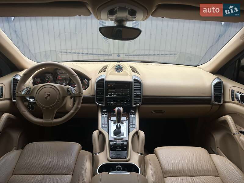 Внедорожник / Кроссовер Porsche Cayenne 2013 в Мукачево