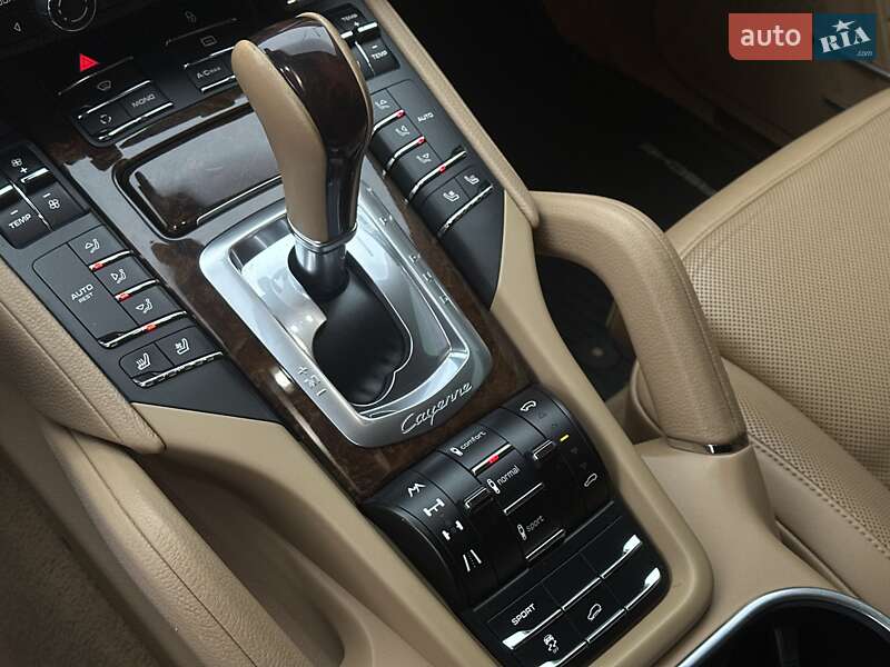 Внедорожник / Кроссовер Porsche Cayenne 2013 в Мукачево