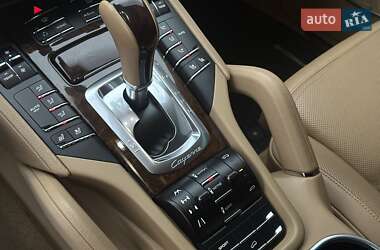 Внедорожник / Кроссовер Porsche Cayenne 2013 в 