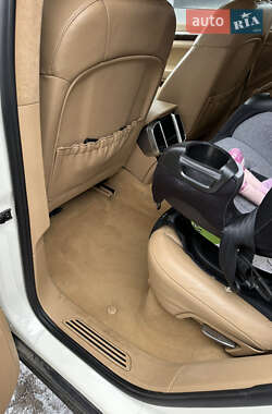 Внедорожник / Кроссовер Porsche Cayenne 2010 в 