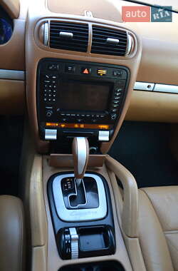 Позашляховик / Кросовер Porsche Cayenne 2006 в 