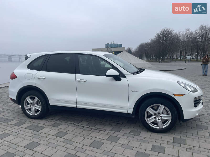 Позашляховик / Кросовер Porsche Cayenne 2011 в Дніпрі