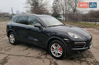 Позашляховик / Кросовер Porsche Cayenne 2011 в Чернівцях