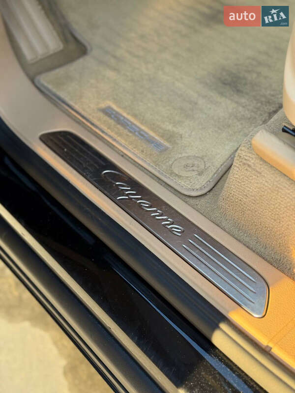 Внедорожник / Кроссовер Porsche Cayenne 2012 в Черновцах фото 16 Внедорожник / Кроссовер Porsche Cayenne 2012 в Черновцах