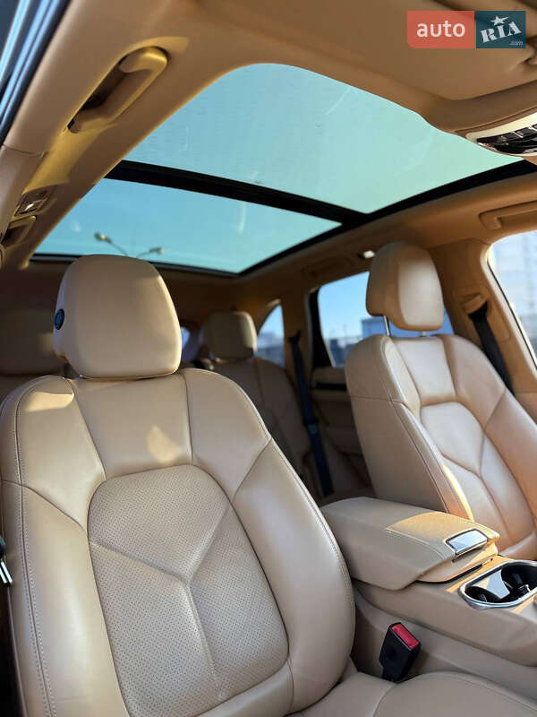 Внедорожник / Кроссовер Porsche Cayenne 2012 в Черновцах фото 26 Внедорожник / Кроссовер Porsche Cayenne 2012 в Черновцах