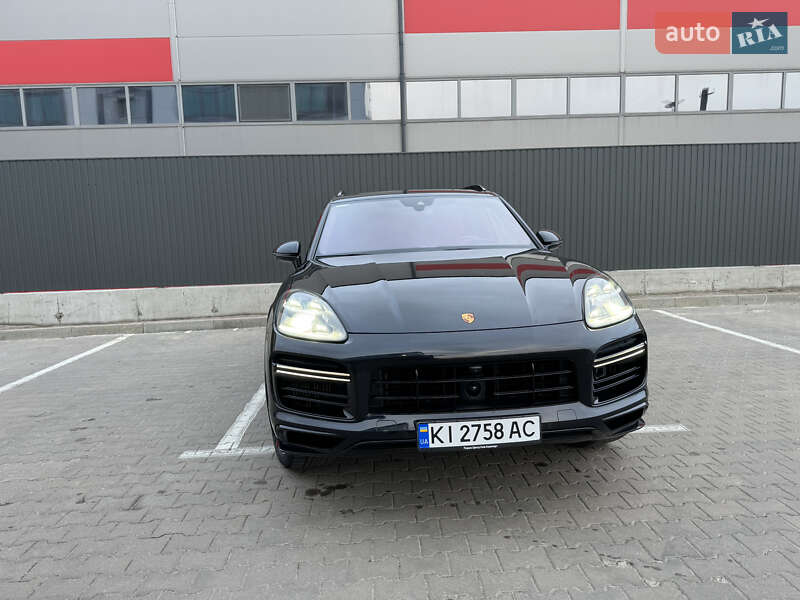 Внедорожник / Кроссовер Porsche Cayenne 2020 в Киеве