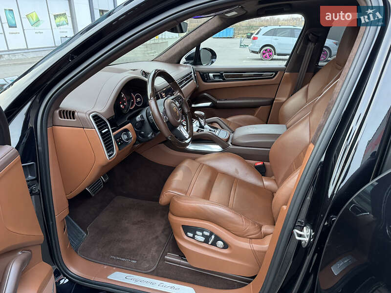 Внедорожник / Кроссовер Porsche Cayenne 2020 в Киеве