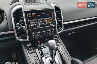 Внедорожник / Кроссовер Porsche Cayenne 2014 в 