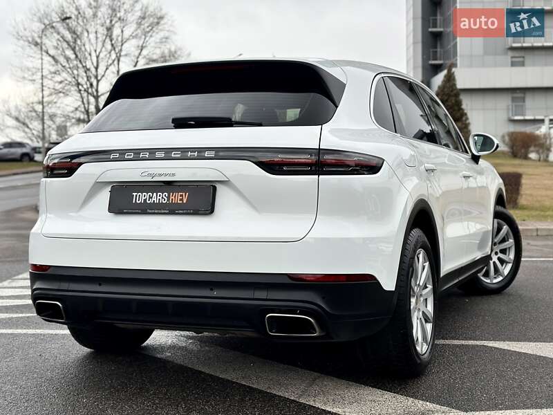 Внедорожник / Кроссовер Porsche Cayenne 2017 в Киеве