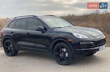 Позашляховик / Кросовер Porsche Cayenne 2011 в Рівному