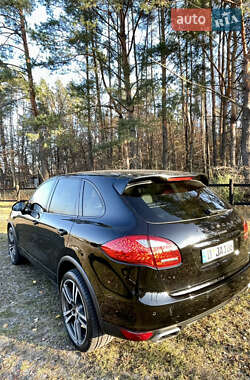 Позашляховик / Кросовер Porsche Cayenne 2012 в Ніжині