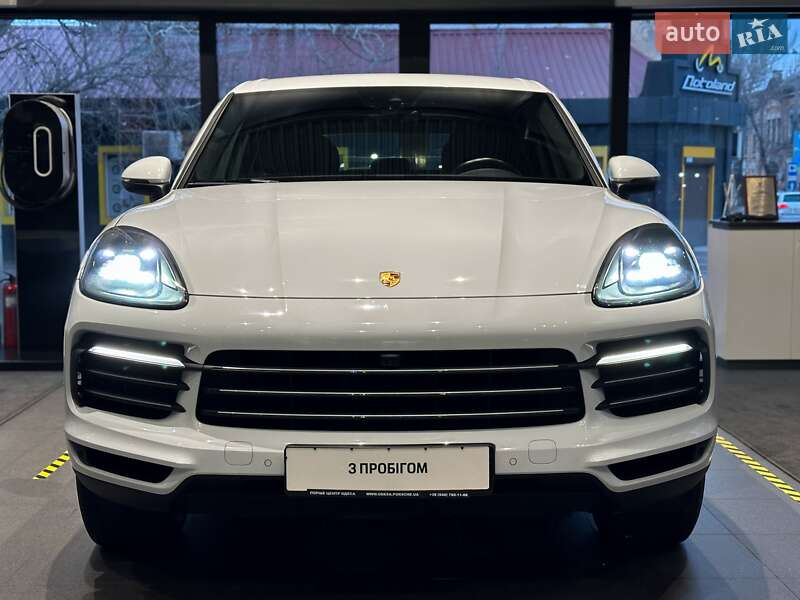 Внедорожник / Кроссовер Porsche Cayenne 2018 в 