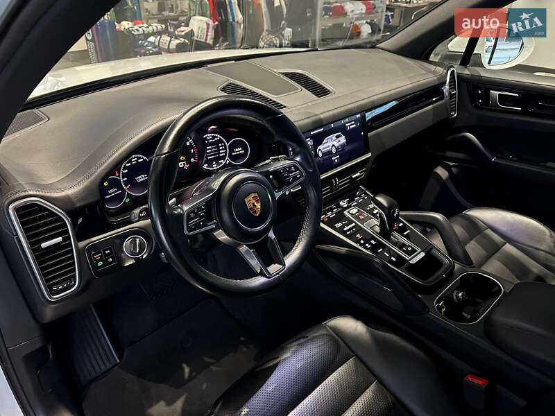 Внедорожник / Кроссовер Porsche Cayenne 2018 в Одессе
