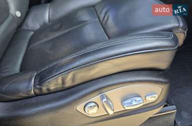 Внедорожник / Кроссовер Porsche Cayenne 2010 в 