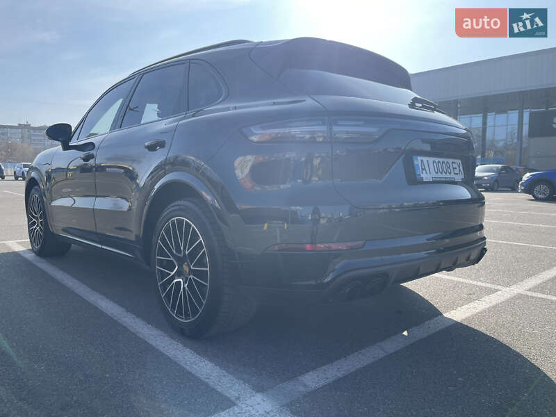Позашляховик / Кросовер Porsche Cayenne 2020 в Києві