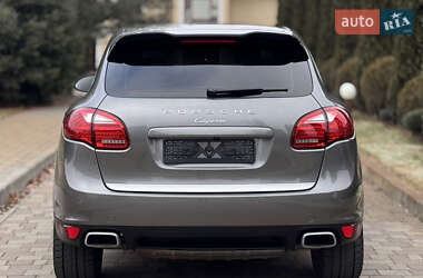 Внедорожник / Кроссовер Porsche Cayenne 2013 в Сарнах