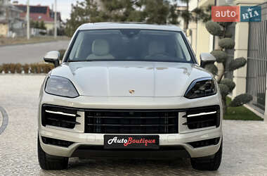 Внедорожник / Кроссовер Porsche Cayenne 2024 в 