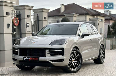 Внедорожник / Кроссовер Porsche Cayenne 2024 в 