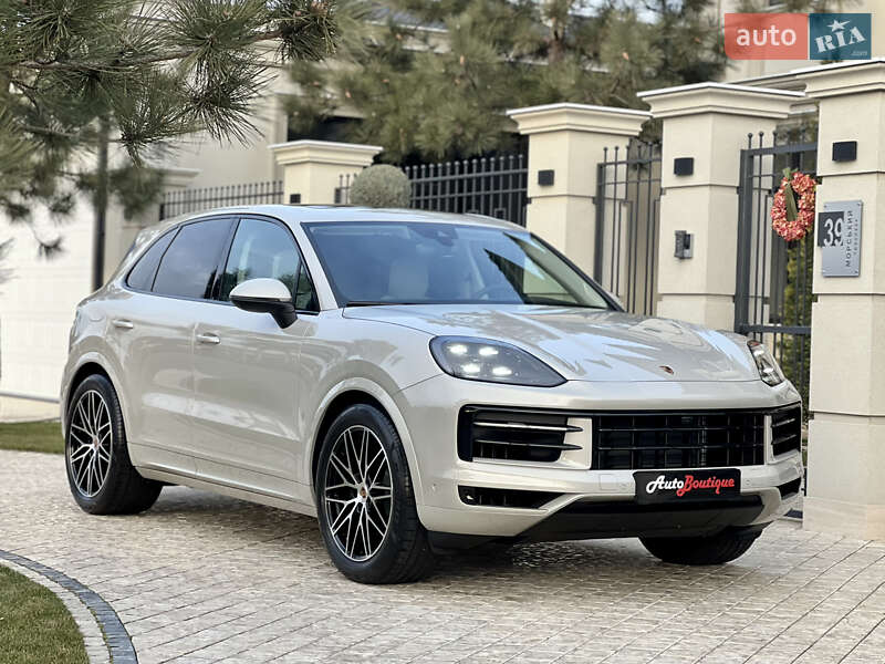 Внедорожник / Кроссовер Porsche Cayenne 2024 в Одессе
