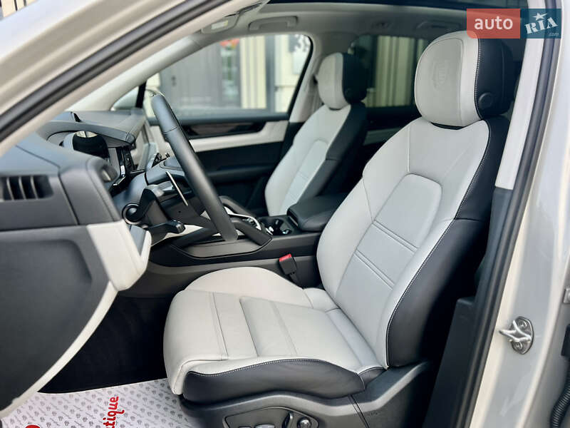 Внедорожник / Кроссовер Porsche Cayenne 2024 в Одессе