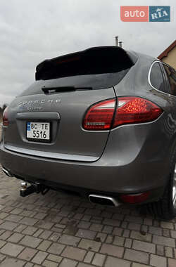 Внедорожник / Кроссовер Porsche Cayenne 2013 в 