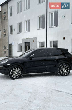 Внедорожник / Кроссовер Porsche Cayenne 2013 в Луцке